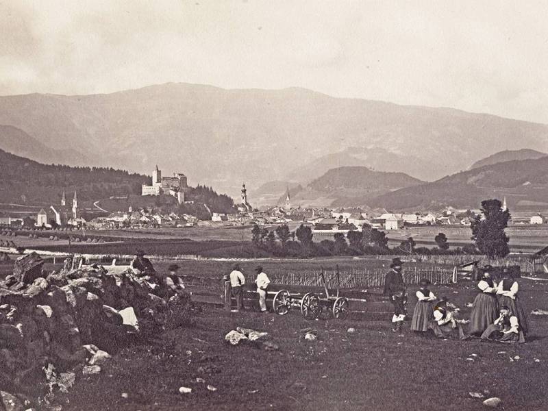 Ansicht von Bruneck gegen Osten, 1870/71 (Fotograf: Emil Lotze; Sammlung Eisenbahnfreunde Lienz – TAP)